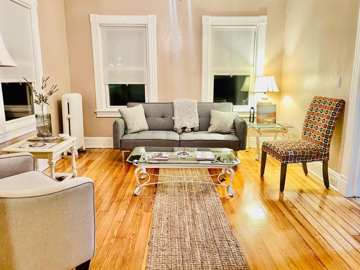 Delightful 2Br Apartment With Balcony - 15 Min From Mohegan Sun- Foxwoods Casinos & Mystic New London Bagian luar foto