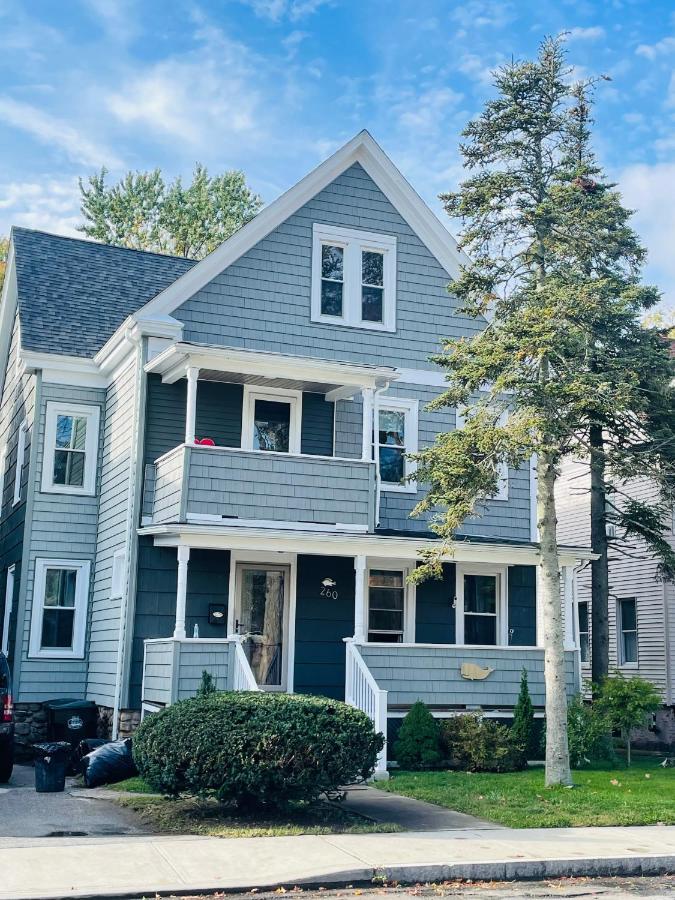 Delightful 2Br Apartment With Balcony - 15 Min From Mohegan Sun- Foxwoods Casinos & Mystic New London Bagian luar foto