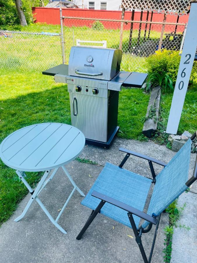 Delightful 2Br Apartment With Balcony - 15 Min From Mohegan Sun- Foxwoods Casinos & Mystic New London Bagian luar foto