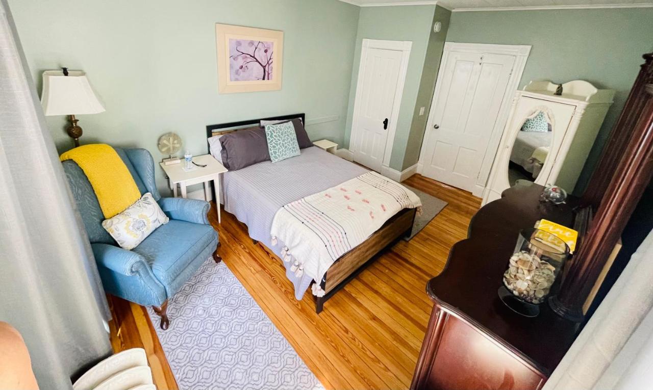 Delightful 2Br Apartment With Balcony - 15 Min From Mohegan Sun- Foxwoods Casinos & Mystic New London Bagian luar foto