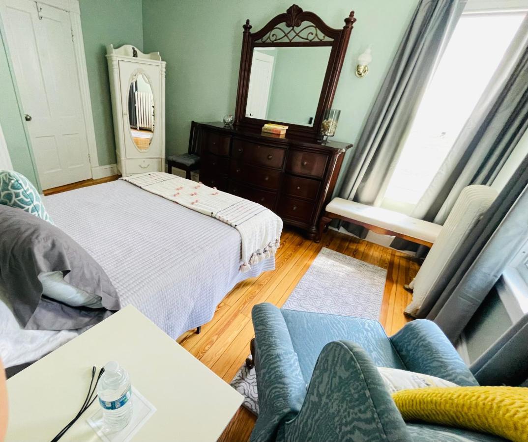 Delightful 2Br Apartment With Balcony - 15 Min From Mohegan Sun- Foxwoods Casinos & Mystic New London Bagian luar foto