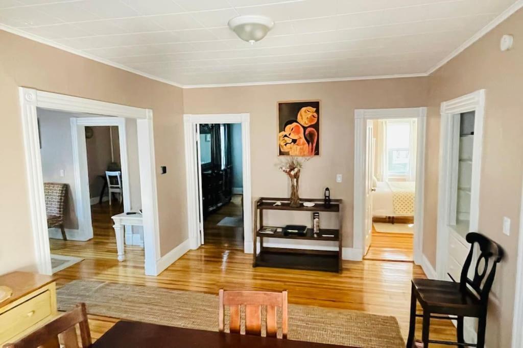 Delightful 2Br Apartment With Balcony - 15 Min From Mohegan Sun- Foxwoods Casinos & Mystic New London Bagian luar foto