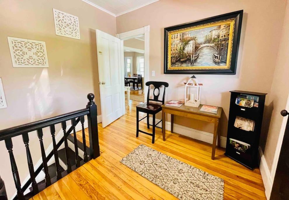 Delightful 2Br Apartment With Balcony - 15 Min From Mohegan Sun- Foxwoods Casinos & Mystic New London Bagian luar foto