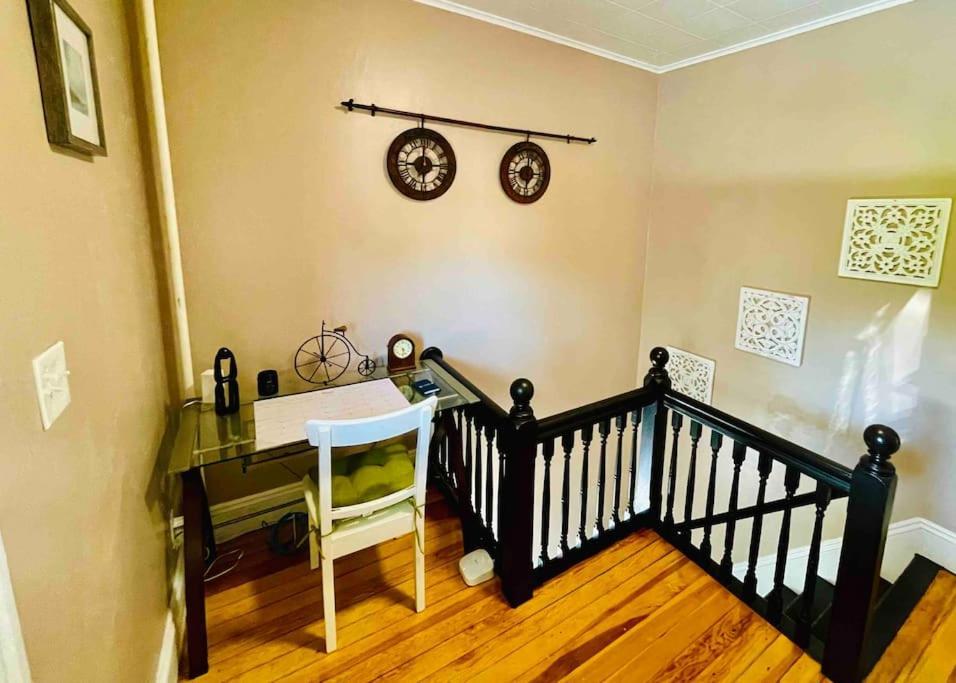Delightful 2Br Apartment With Balcony - 15 Min From Mohegan Sun- Foxwoods Casinos & Mystic New London Bagian luar foto
