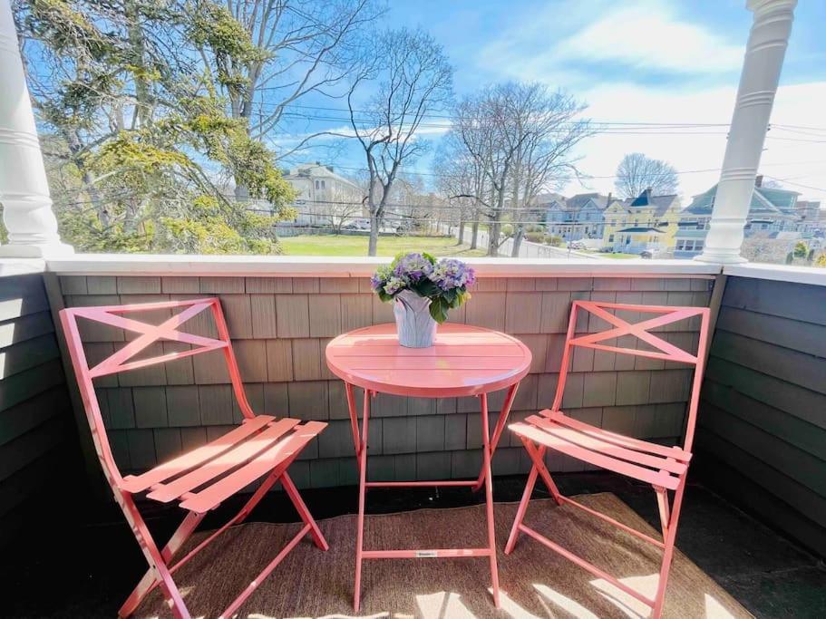 Delightful 2Br Apartment With Balcony - 15 Min From Mohegan Sun- Foxwoods Casinos & Mystic New London Bagian luar foto