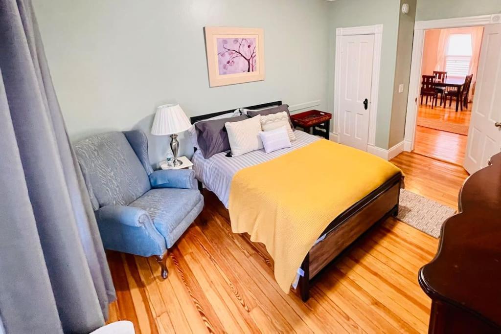 Delightful 2Br Apartment With Balcony - 15 Min From Mohegan Sun- Foxwoods Casinos & Mystic New London Bagian luar foto