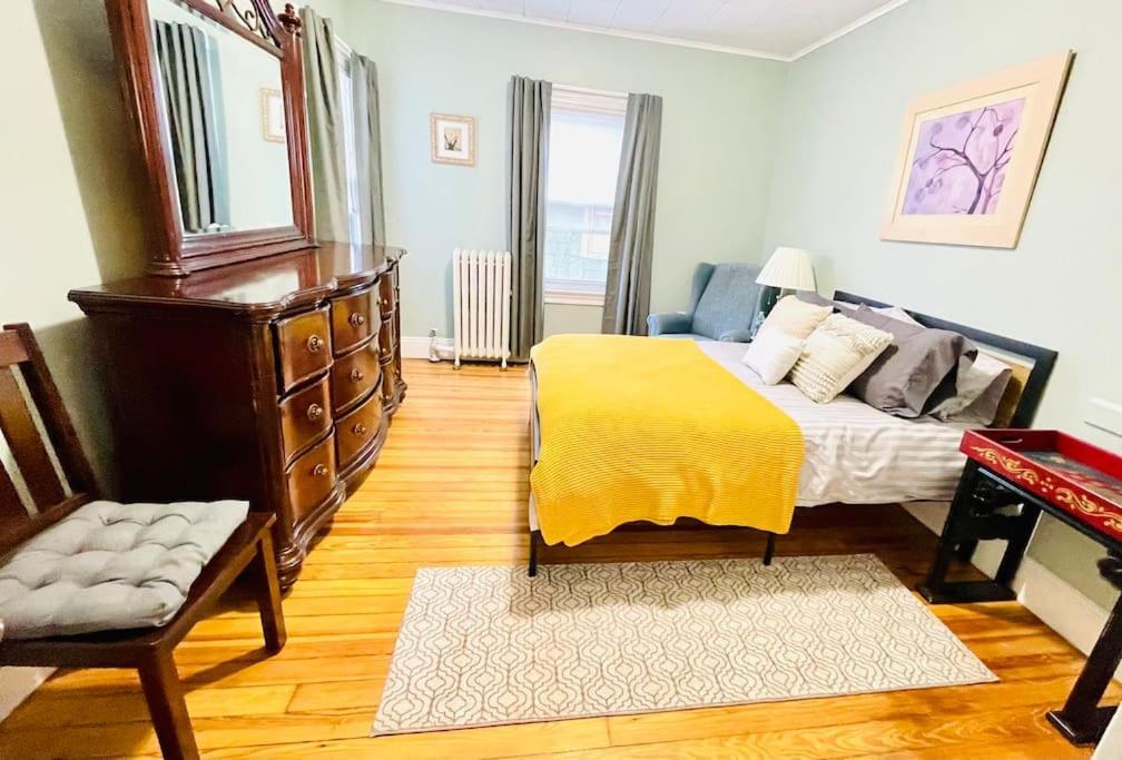 Delightful 2Br Apartment With Balcony - 15 Min From Mohegan Sun- Foxwoods Casinos & Mystic New London Bagian luar foto